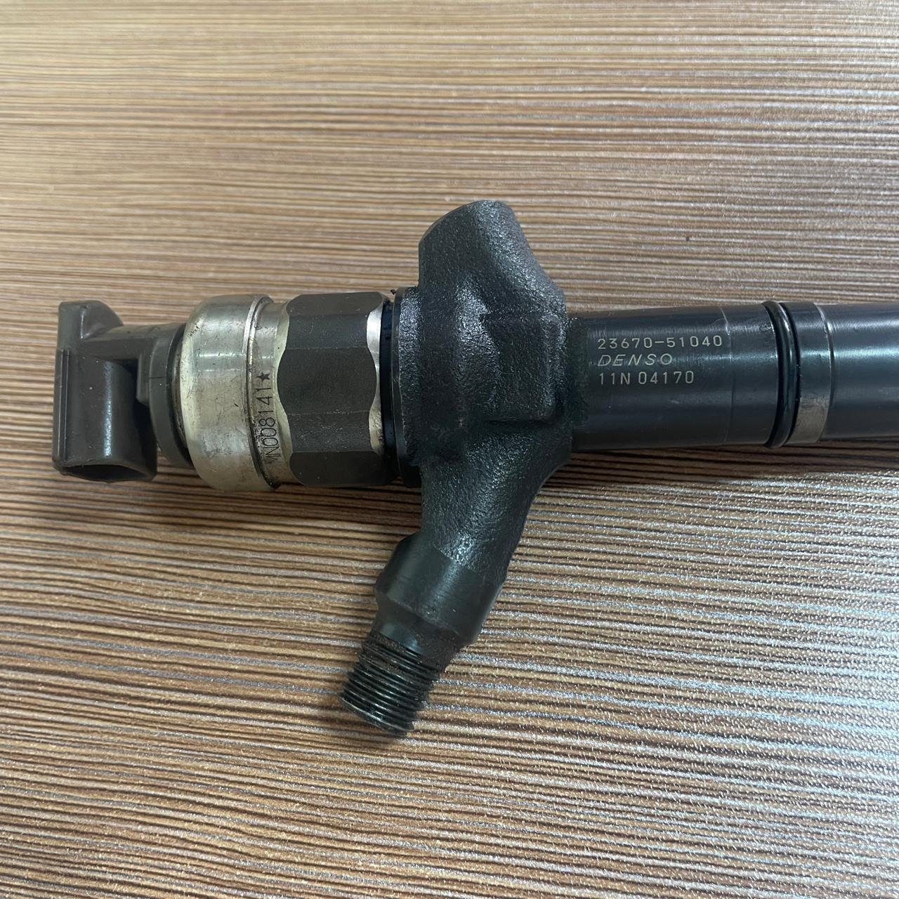 Denso Diesel Fuel Injector – 23670-51040 (Common Rail, 2GD/1GD Engine)